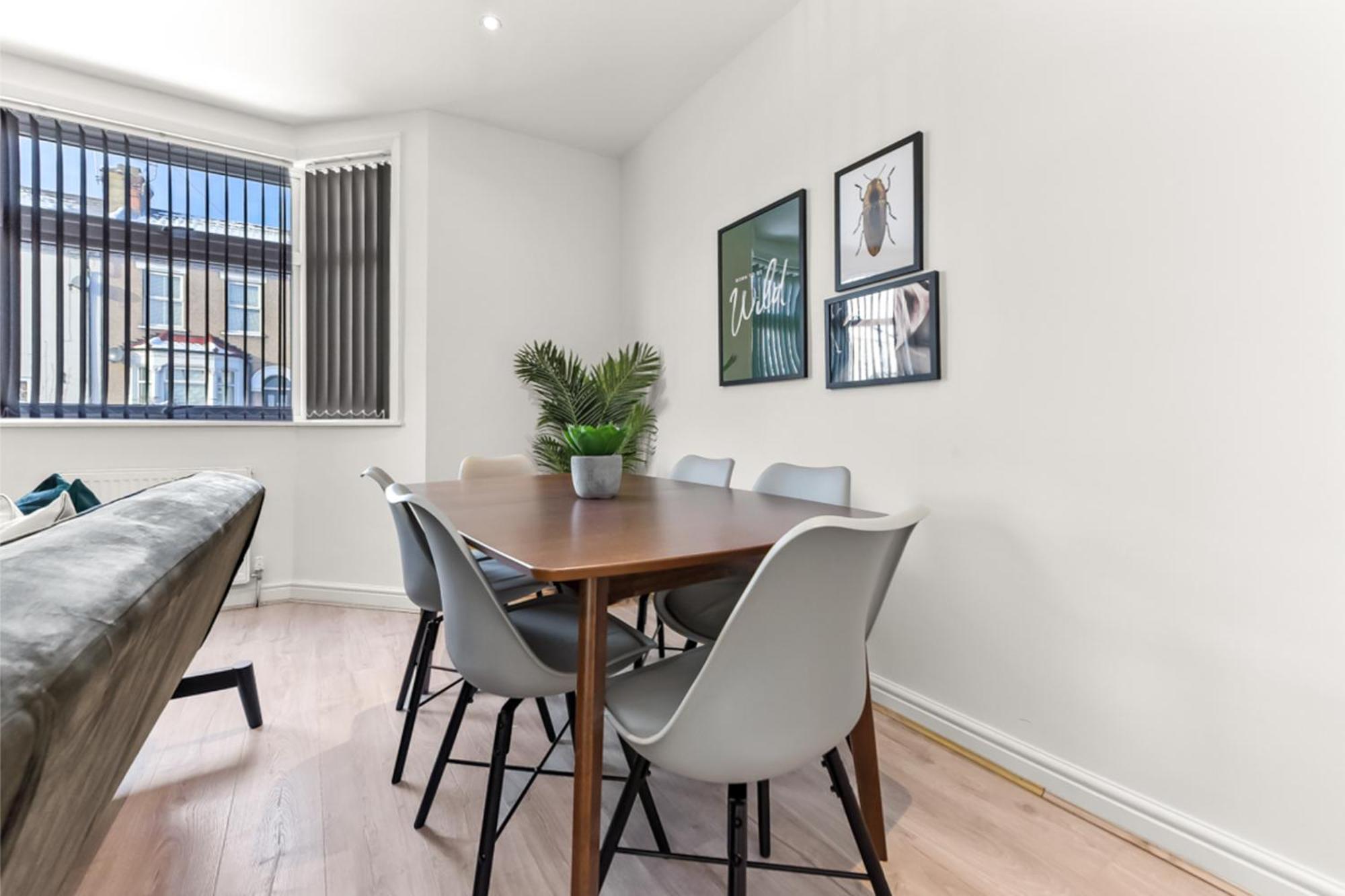 Modern And Hearty House Apartment Enfield Exterior photo