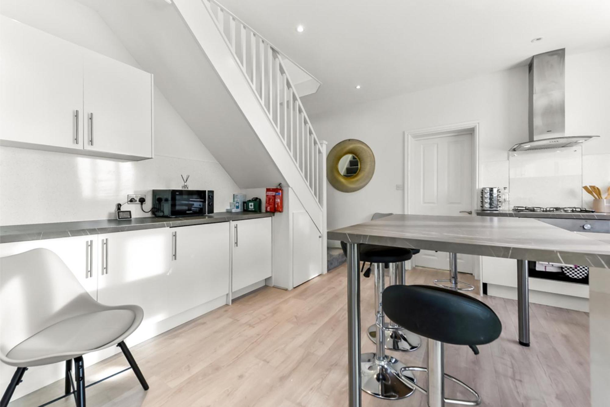 Modern And Hearty House Apartment Enfield Exterior photo